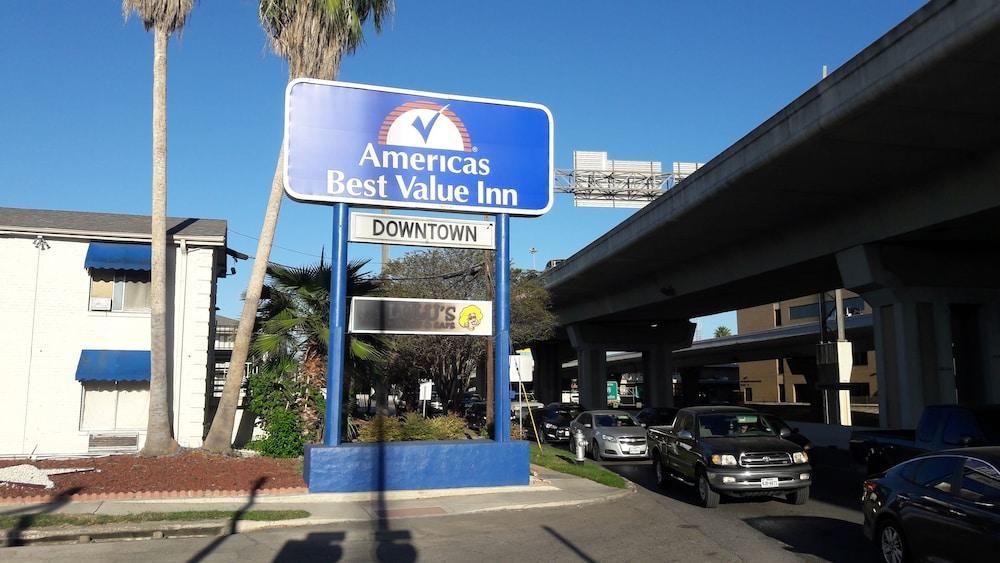 River Inn Motel San Antonio Exteriör bild
